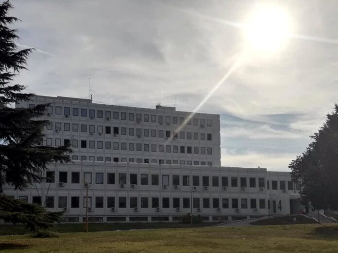 Dom zdravlja Nis foto Lj J