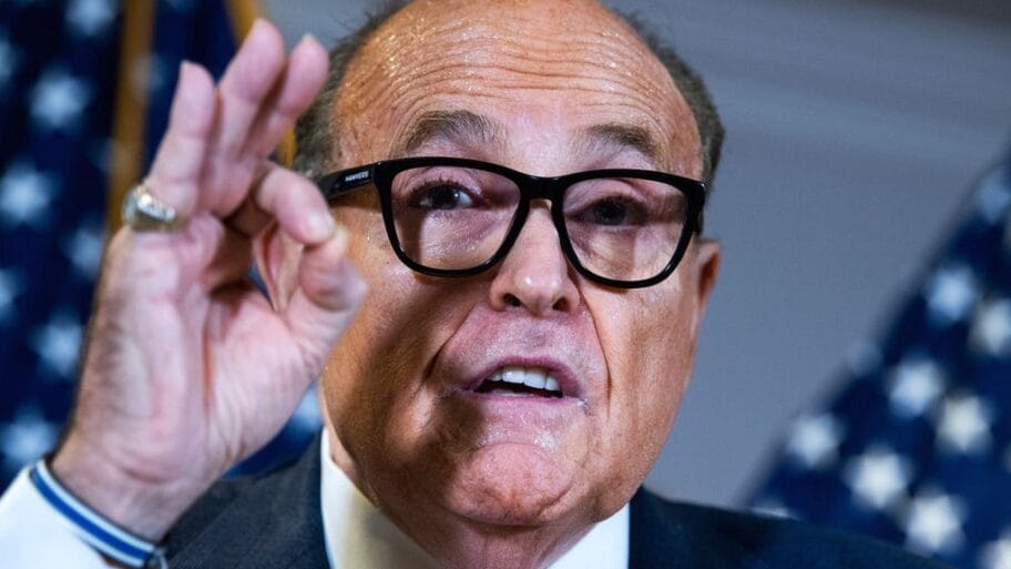 115586813 giuliani gesture