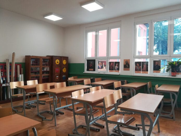U Nišu svaki peti osmak dobitnik „Vukove diplome“, rekorder osnovna škola“Sveti Sava“