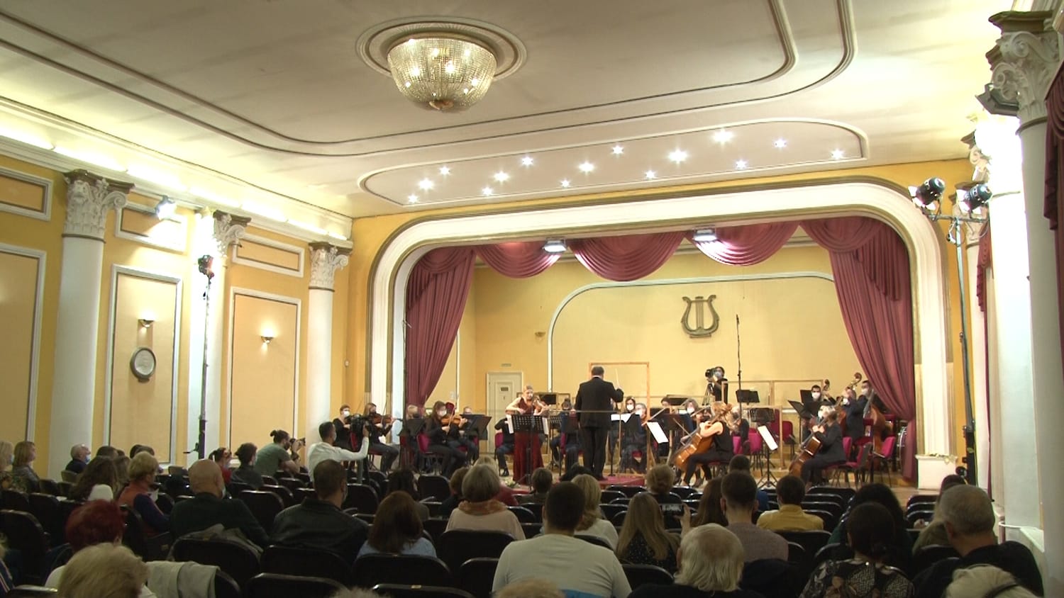 Simfonijski_orkestar_koncert_fotoJV (8)