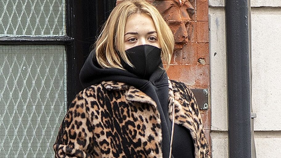 115699206 ritamask976