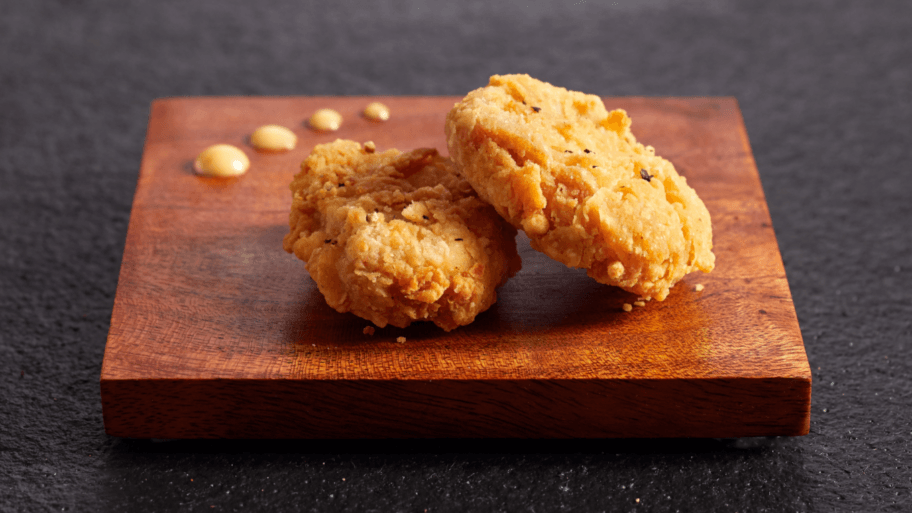 115762708 eatjustnuggets