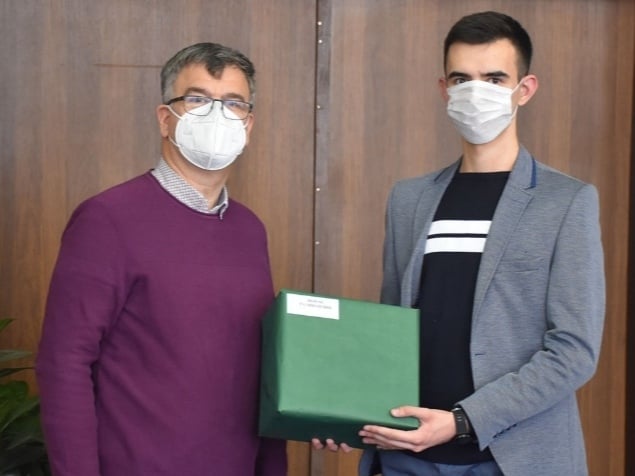 Student niškog Elektronskog fakulteta pobedio na olimpijadi iz mikroelektronike 16 novak1 foto Elektronski fakultet