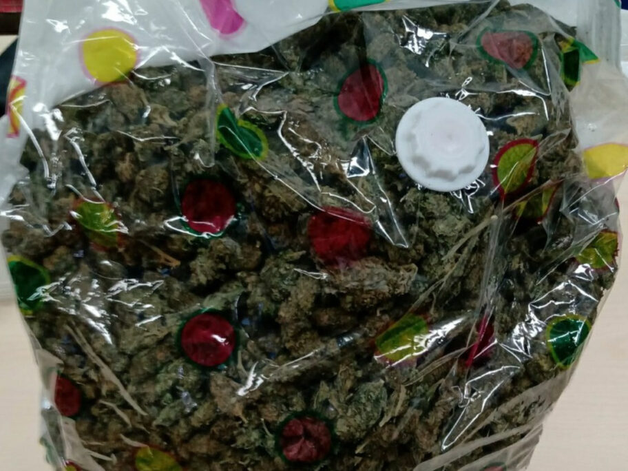 marihuana foto punis