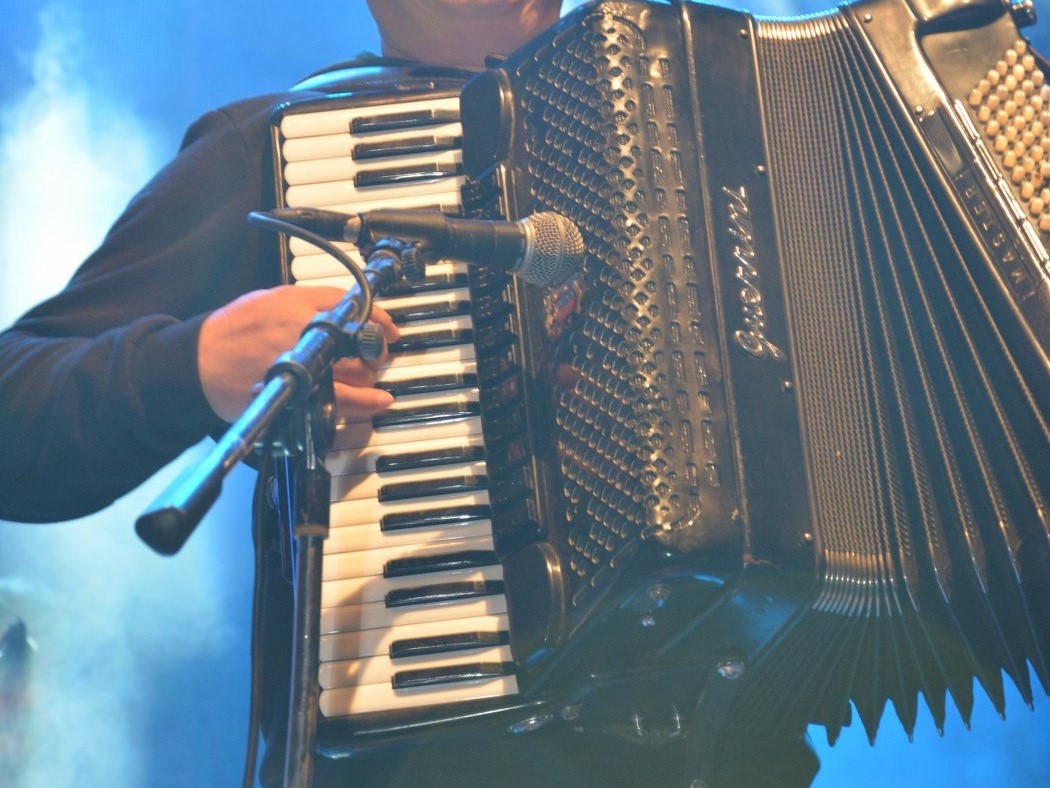 muzicari2-foto-akostic