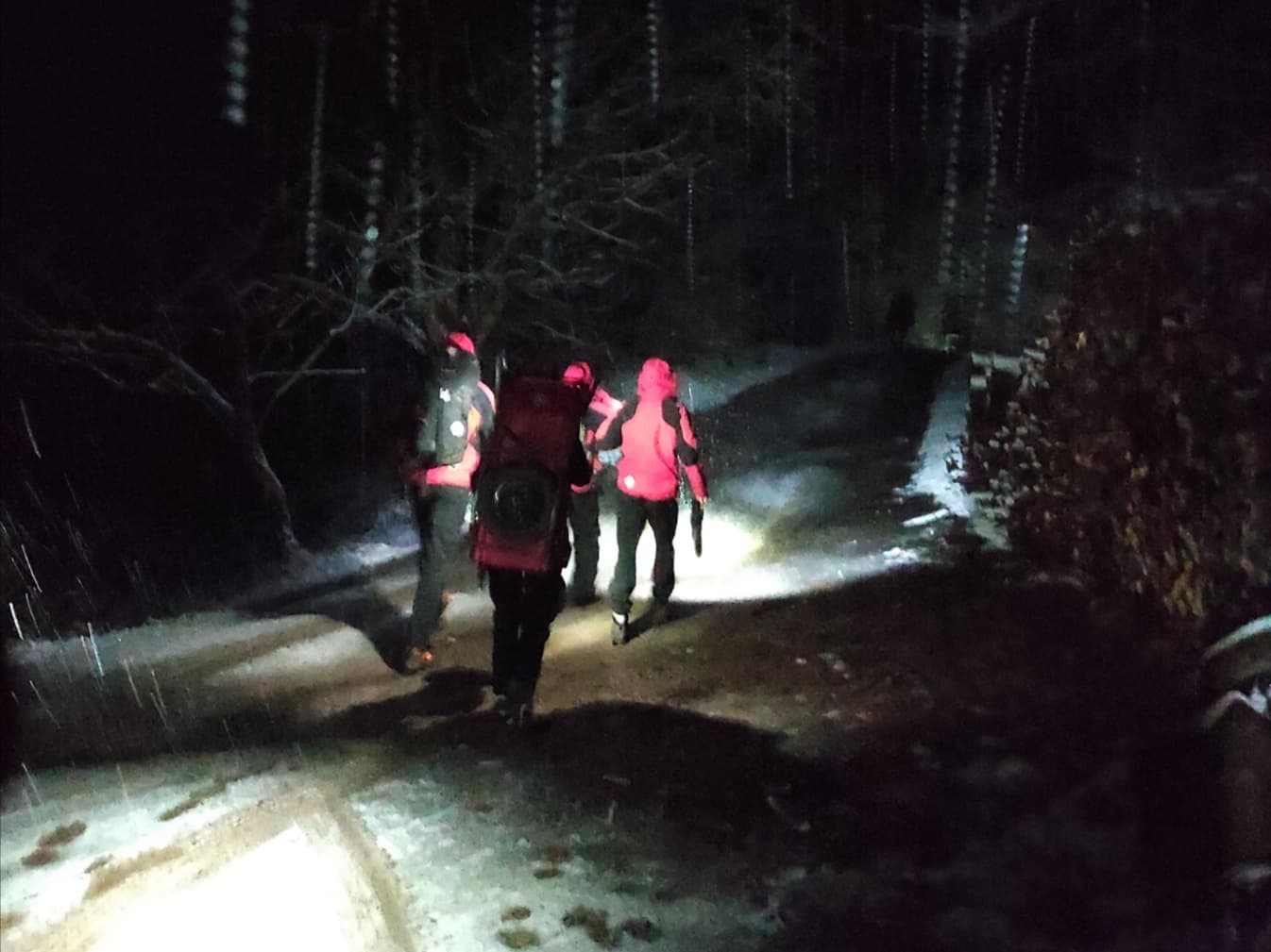 Gorska služba spasila muškarca iz Toponičke reke 1 akcija foto GSS