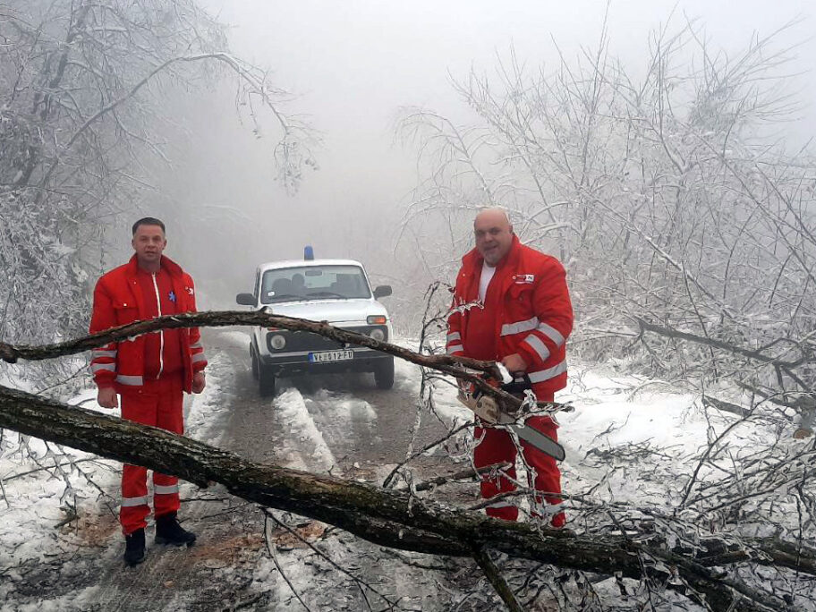 Vlasotince spasavanje foto Agencija Publika