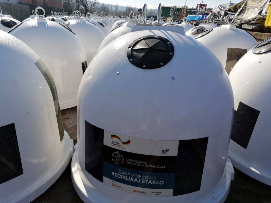 Reciklaza stakla foto NALED