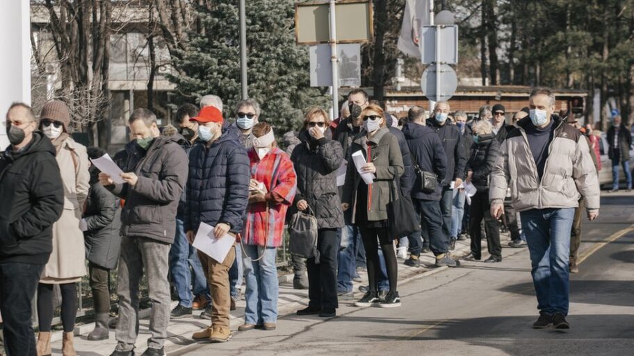116902237 vakcinacijaprotivcovid19 sajam beograd vz january 2021 017