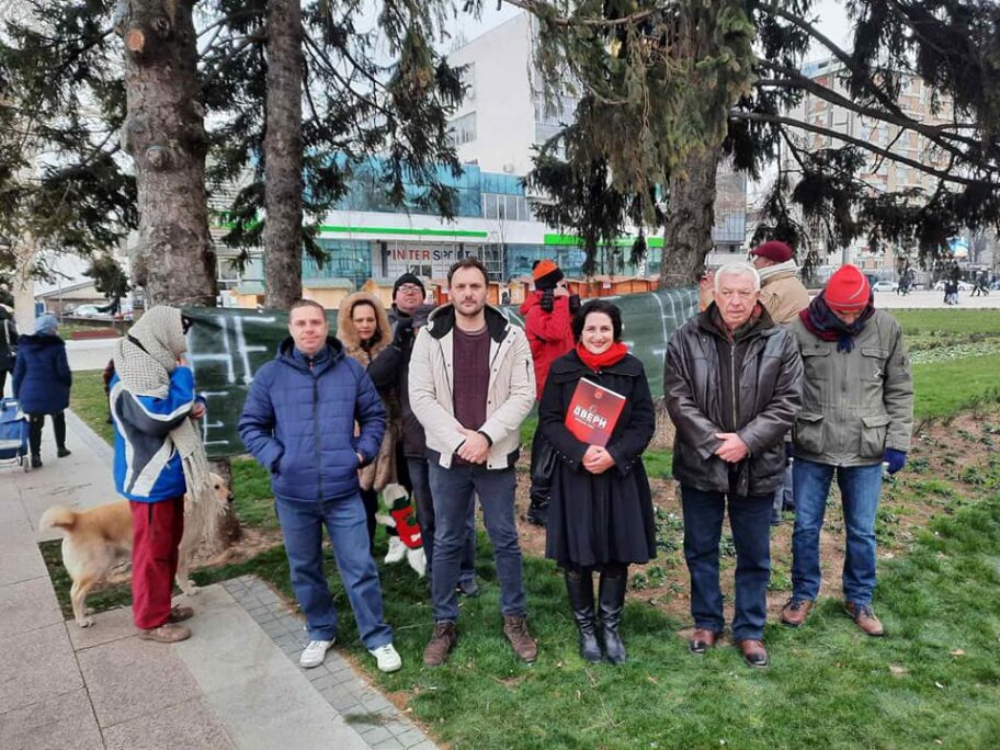 Stabla u centru Niša i dalje cela, ali Dveri sumnjaju da će ih poseći tajno pred državni praznik 19 149507571 3588501741185554 1055149138908556272 n