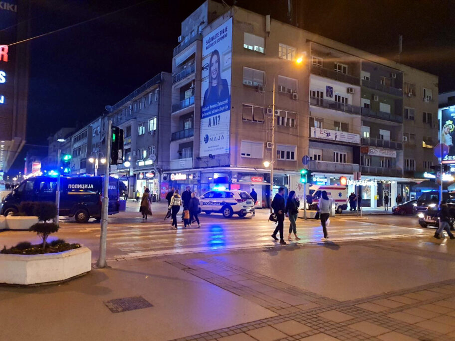 Tuča u centru Niša, pretučena ženska osoba prebačena u Urgentni centar 2 Tuca u centru Nisa 1 foto Dragan Marjanovic
