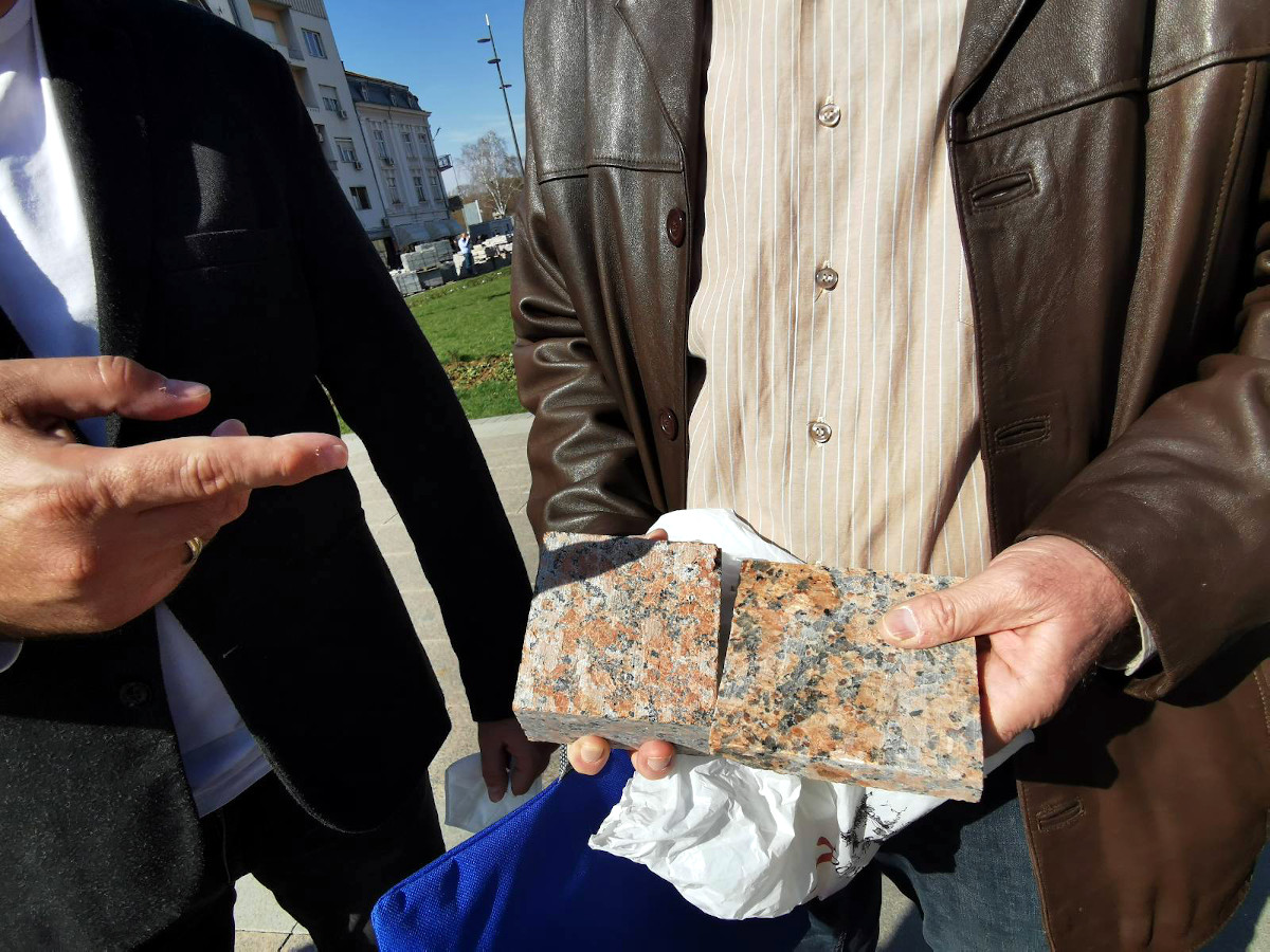 Behaton trg; foto: E. M