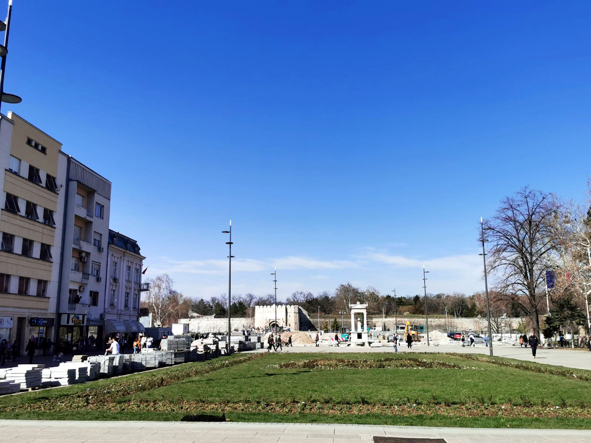 Trg rekonstrukcija; foto: E. M