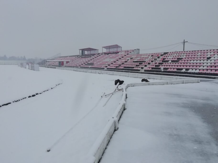 Počelo rušenje stadiona u Leskovcu, klubovima naloženo iseljenje do petka 20 stadion scaled