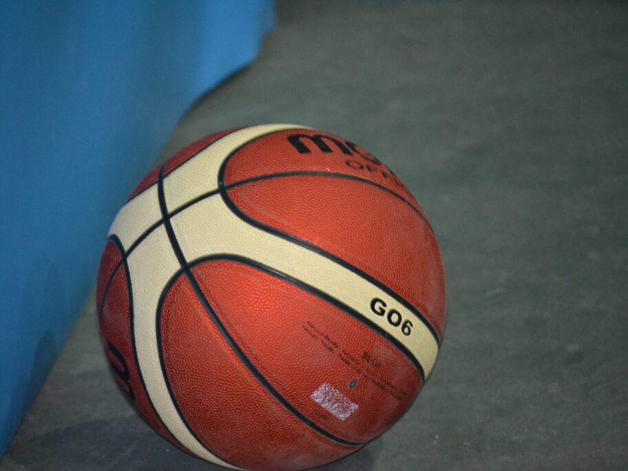 U Vranju sportske igre za decu uz promociju fer-pleja, rodne ravnopravnosti i nenasilja 5 Kosarka lopta KOSTA scaled