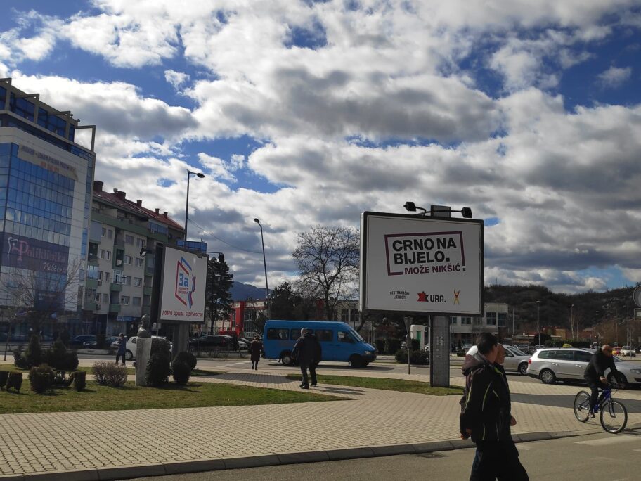 "Južne vesti" u Nikšiću, pred izbore u kojima su u kampanji učestvovali i niški naprednjaci 15 158564690 1393068657725154 6023579486291475118 n