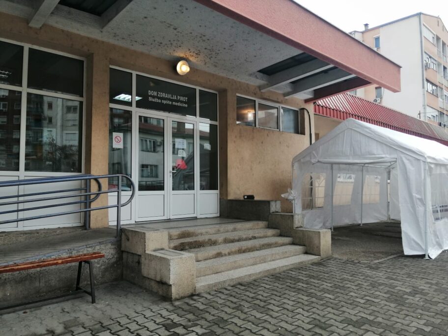Od kovida preminula tri pacijenta u Pirotu, novozaraženo 59 osoba u okrugu 11 131100662 149167796964284 6840545587145190420 n