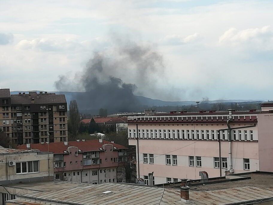Crni dim nad delom Niša, gori deponija 8 IMG 20210415 155550 scaled