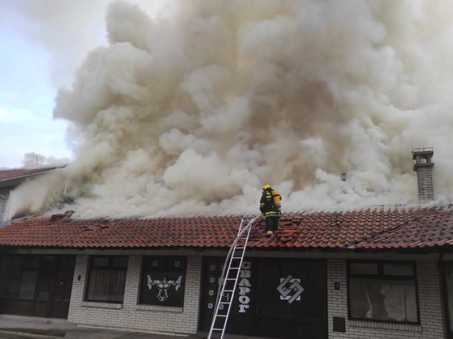 media share 0 02 0a a41435b4cc0d0a1f63a8bd0d8479d2d02034ee202cb6a62c7f7a9f0f36f51f8a b7e27792 0cea 4f2a 98ec a80298b61f02