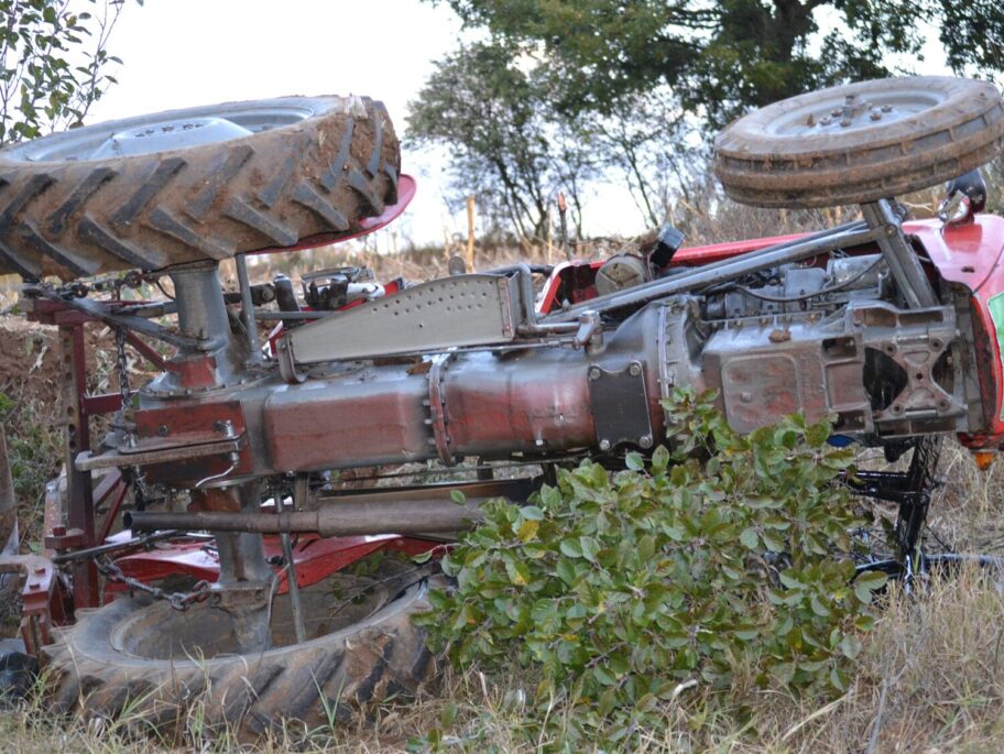 traktor kosta scaled