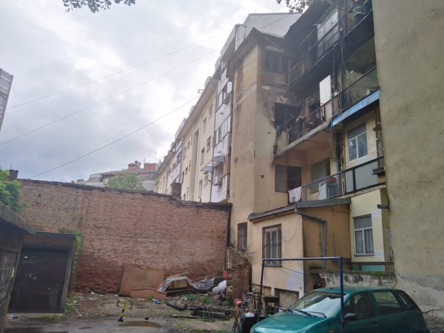 Sakupljanje pomoći u niškoj Sabornoj crkvi za porodicu čiji je stan izgoreo u požaru 5 IMG 20210508 082952 scaled