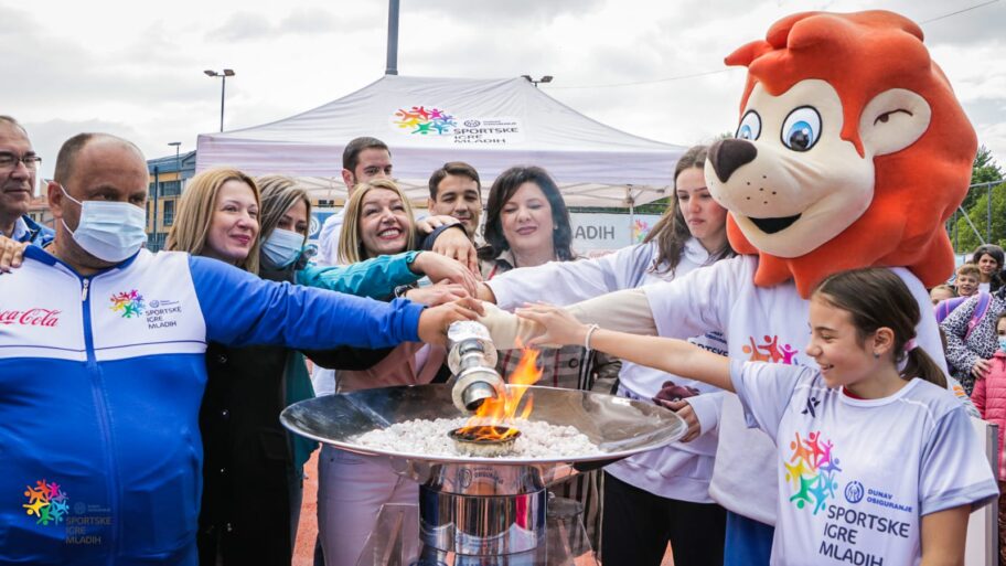 IMG 262d41fe05ccf8aa30936dbbd1205849 V