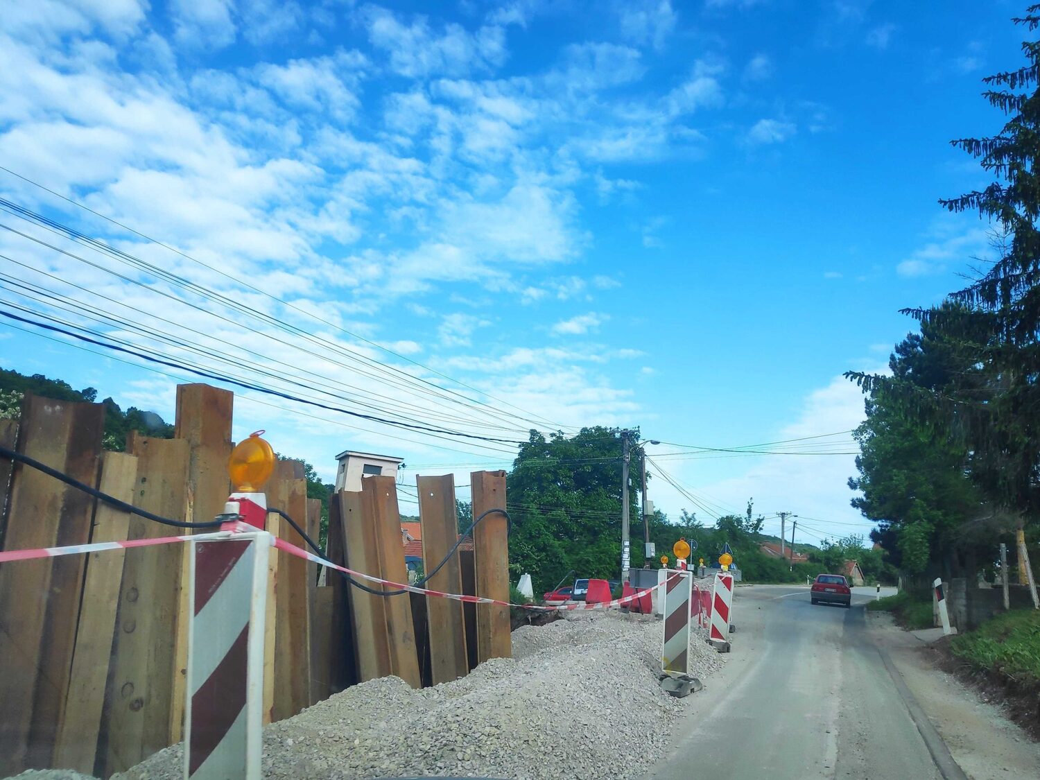 Zbog odrona kod Prve Kutine više od godinu dana saobraća se jednom trakom 1 1621850236244 scaled