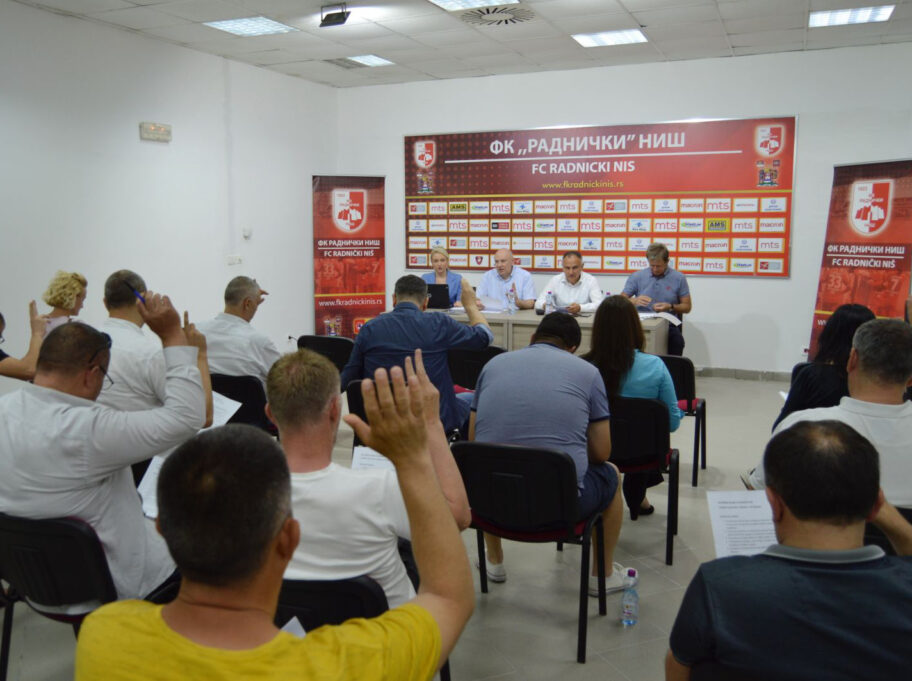 skupstina foto radnicki