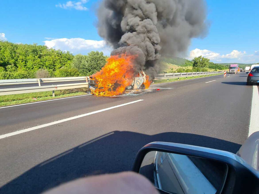 IMG 42c0f7dfb574faad7a5633fbf6405a59 V 1 1