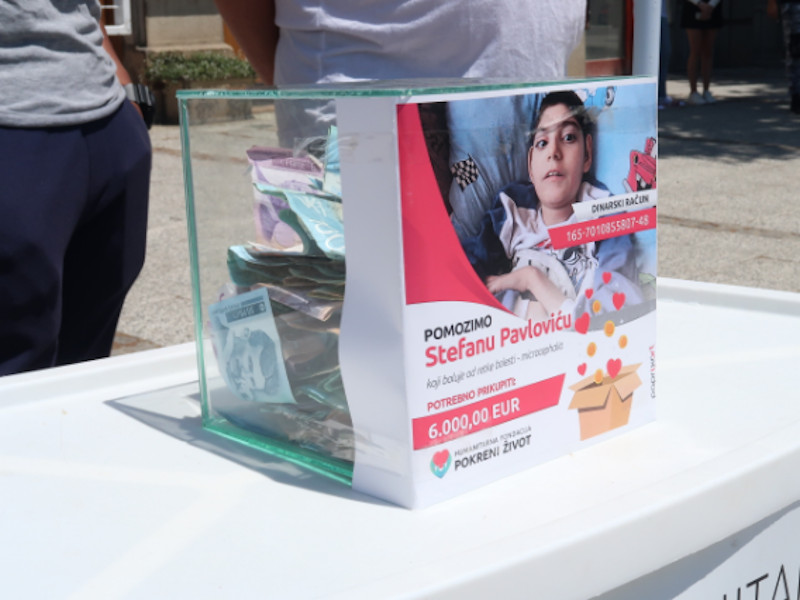 Na maskenbalu u Leskovcu sakupljeno više od 20.000 dinara za Stefana Pavlovića 1 Stefan Pavlovic