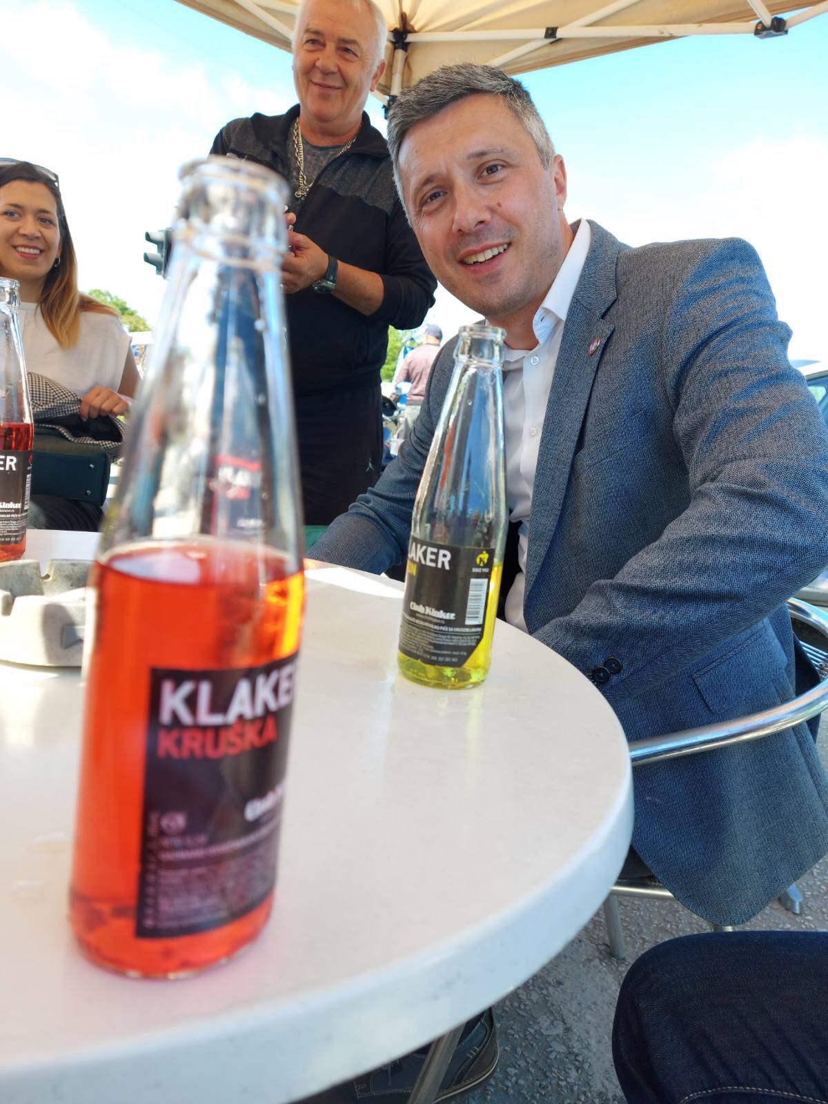 Na klakeru kod Sandre