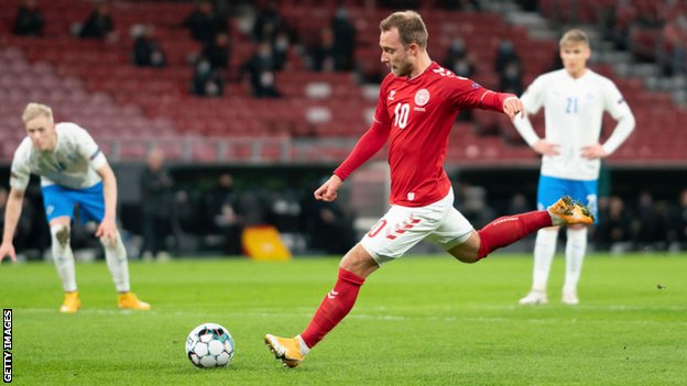 EURO 2020 i Eriksen: Danski fudbaler kolabirao na terenu, meč sa Finskom nastavljen posle prekida 2 115535429 christianeriksen