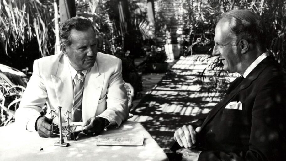 118889194 1960 140 178