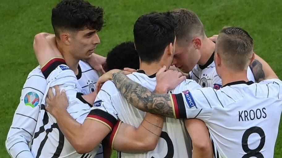 118991546 gettyimages 1233545389