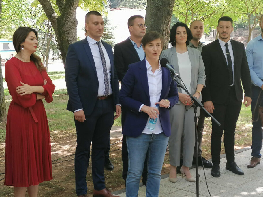 Premijerka u Nišu obećala 1.000 novih radnih mesta, kaže dolaziće i stranci da rade jer je nezaposlenost pala 7 brnabic niskbanja foto uk