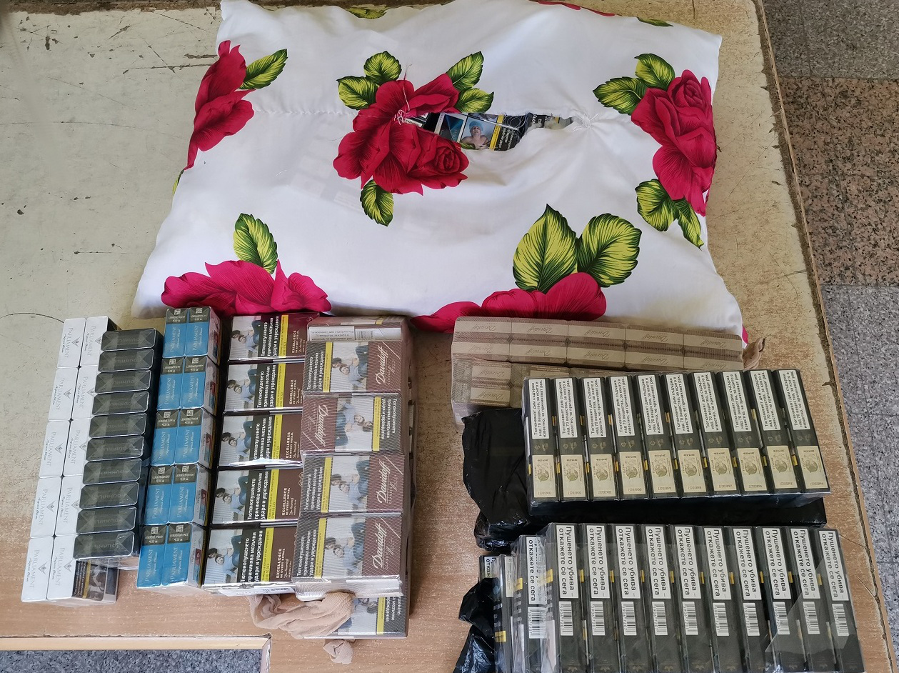 Jastuk nafilovan cigaretama GP Gradina