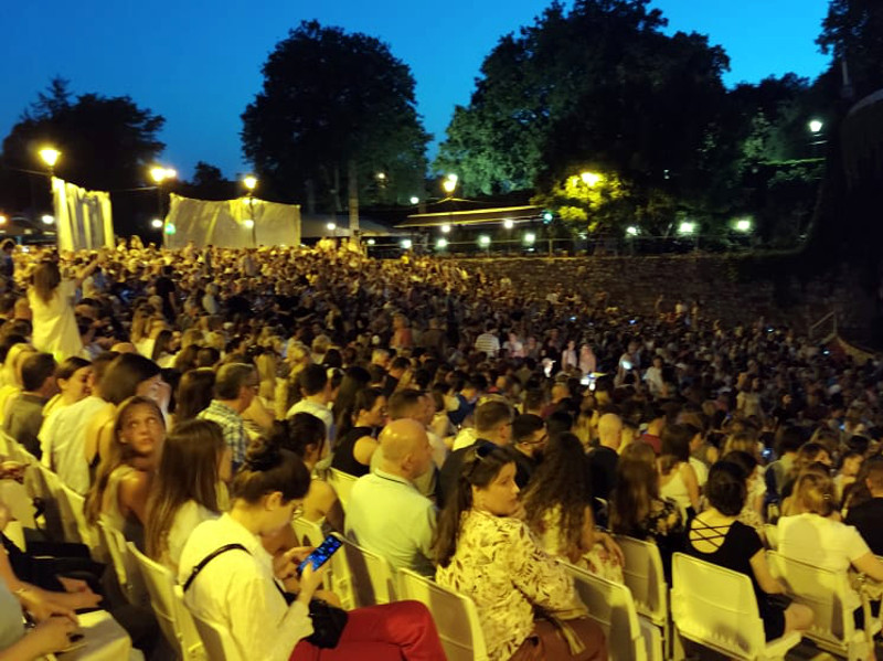 pozornica guzva foto M T