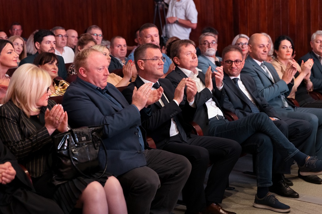 akademija bela palanka