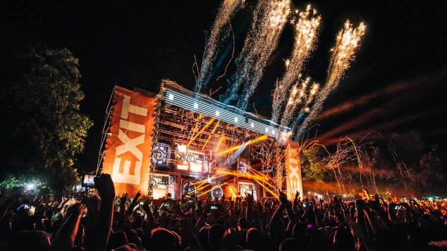 119302265 exit 2016 main stage