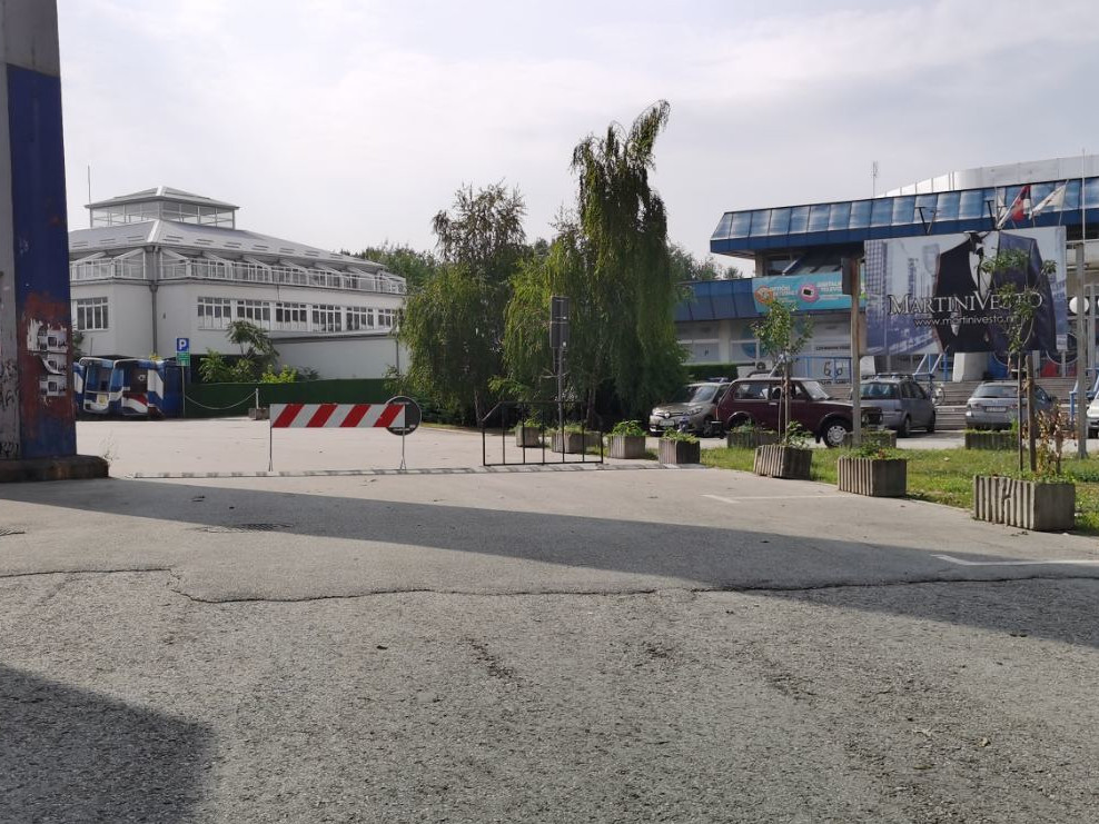 Parking Čair.jul2021.fotoJĆ