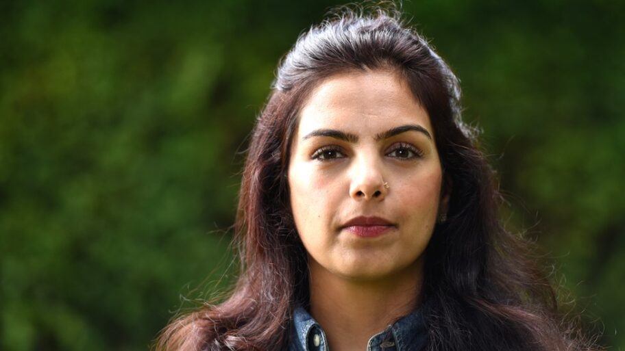 119122138 ishleen super