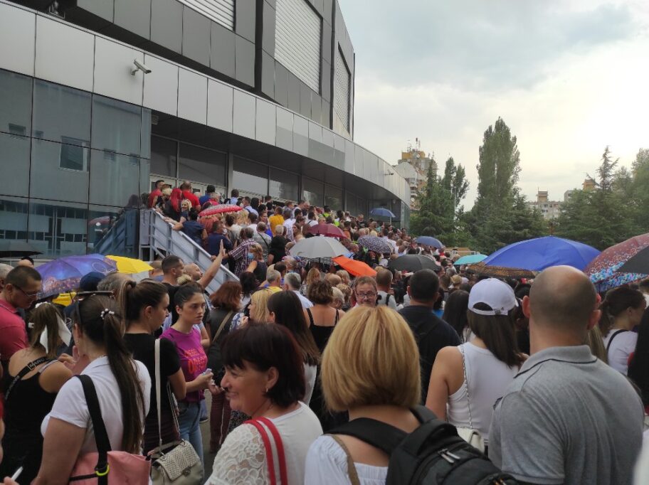 Opet teraju ljude da idu na Vučića u Nišu 5 sns skup 2