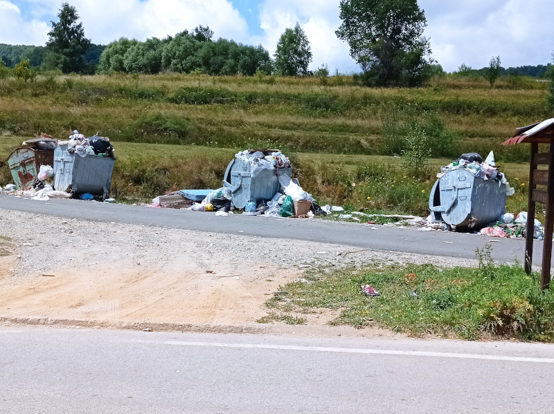 Vlasinsko jezero - smeće