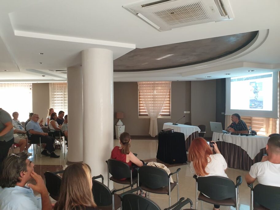 Leskovačka škola stripa predstavljala Srbiju na Međunarodnoj konferenciji u Albaniji 12 233403343 2971245383164063 1484363370744564040 n