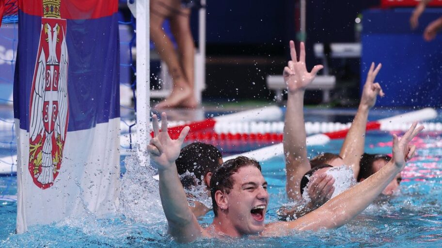 119833367 0821213e b1d1 473f 9370 8fff056ef234