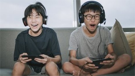 120331730 videogames