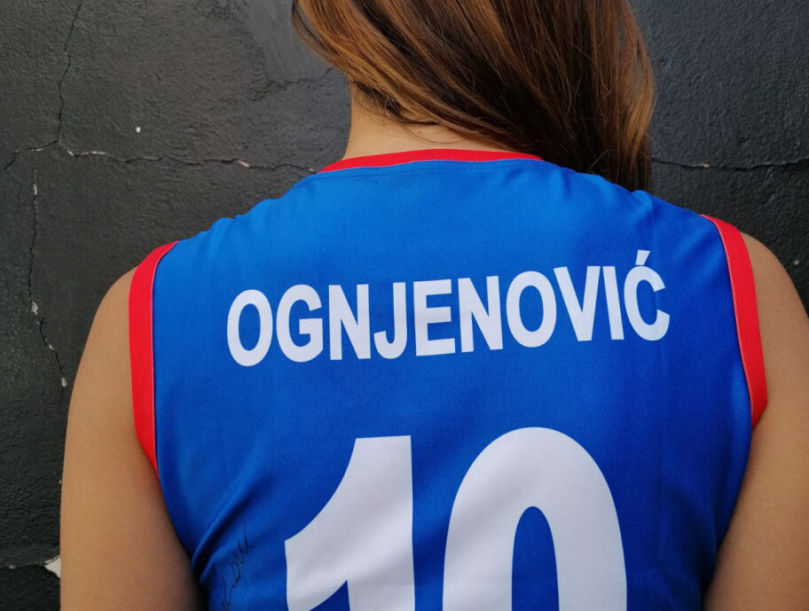 Na licitaciji LFN-a dres odbojkašice Maje Ognjenović 13 Dres Maje Ognjenovic na licitaciji