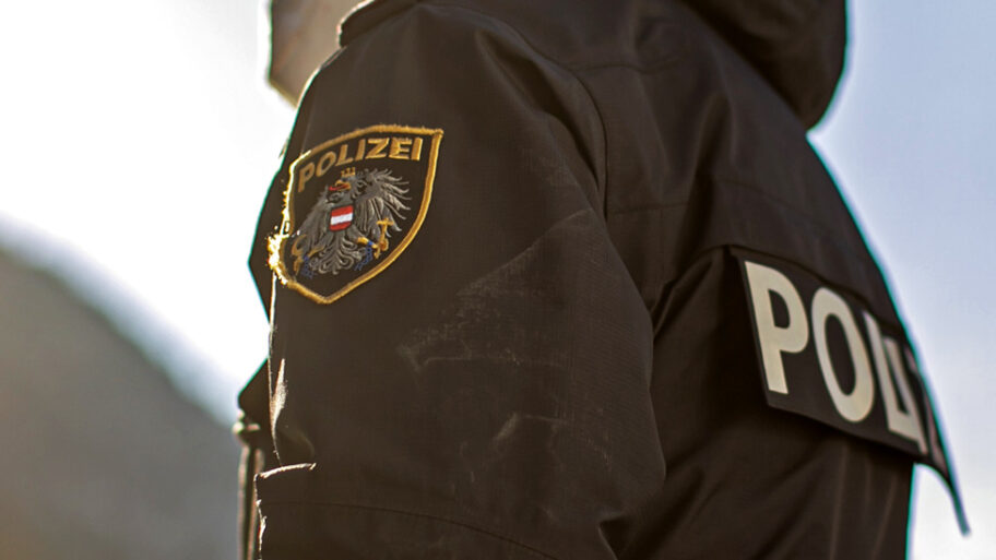 Austrija: Držao mrtvu majku u podrumu više od godinu dana kako bi nastavio da dobija njenu penziju 10 120489870 austrian police getty