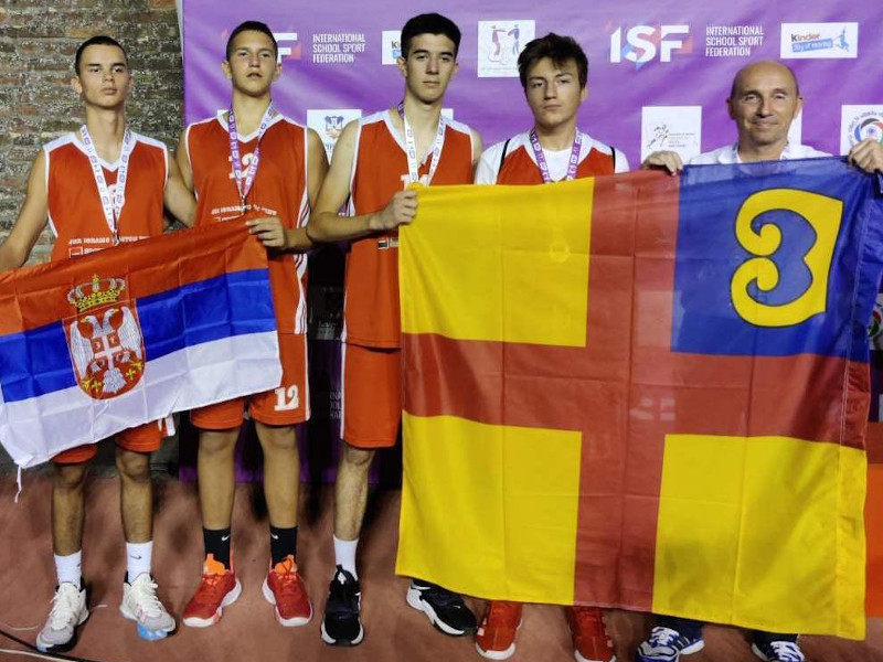 Vranjski osnovci osvojili srebro na Svetskom školskom prvenstvu u košarci 8 os vuk karadzic