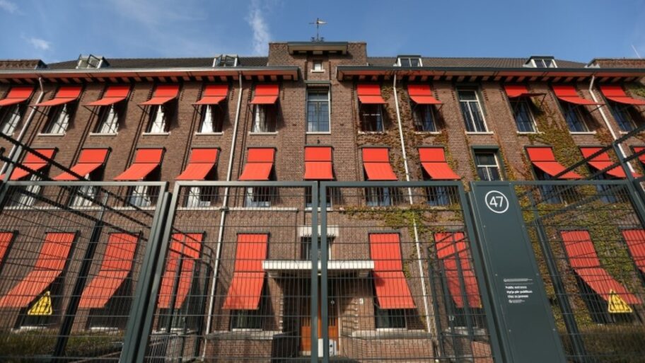 114674192 tv062437471